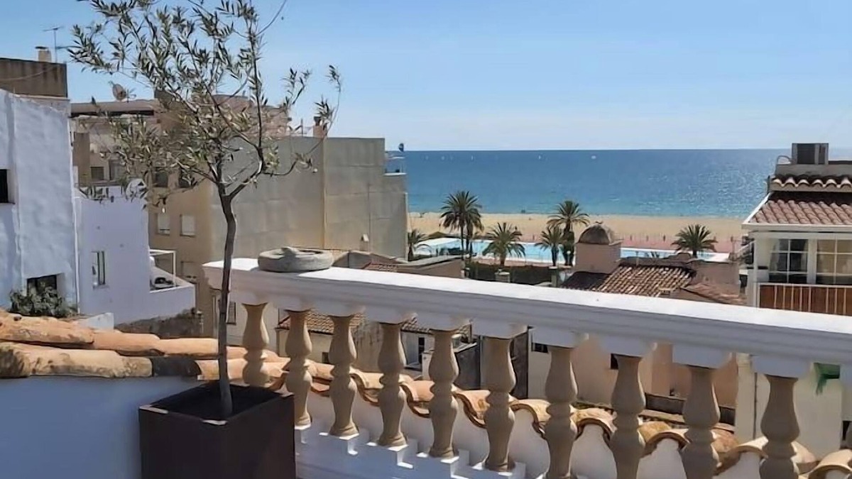 Masnou House | Marina Vila House
