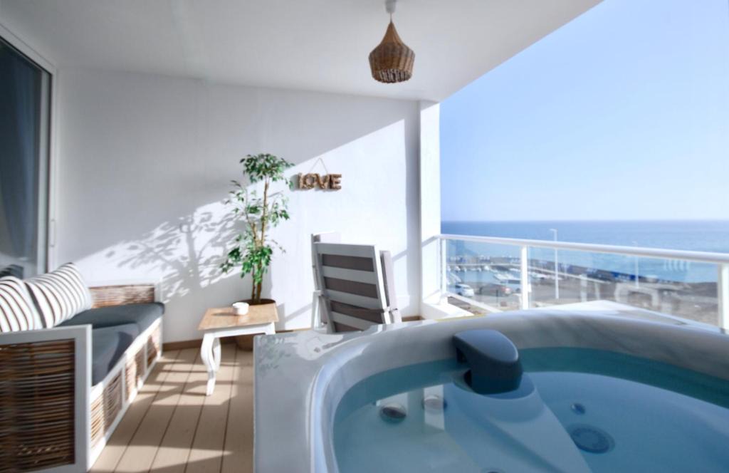 Gran Tarajal Apartment | Marine Lovers - Jacuzzi Fuerteventura