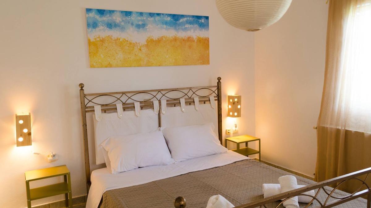 Aegina Town House | Marini Traditional Cottages | Ammos