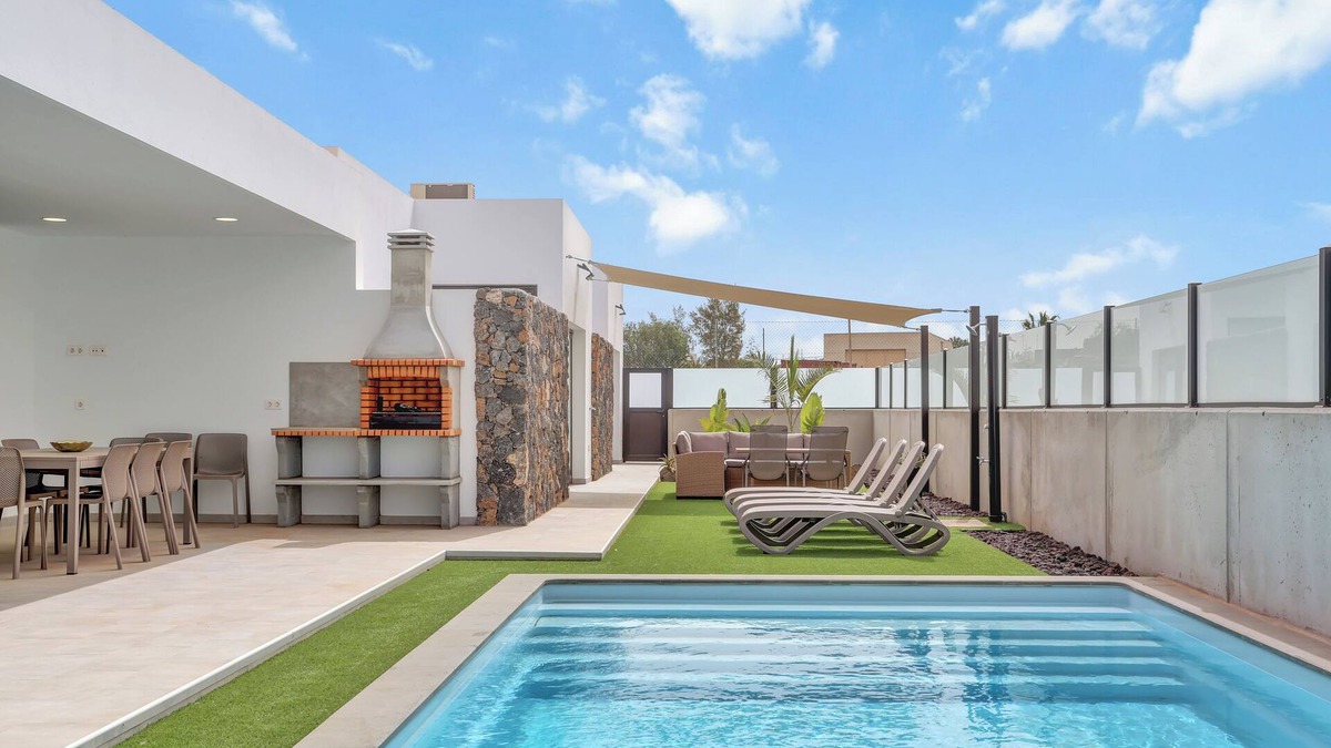 Lajares Villa | Mariposas Lajares 4, Villa Moderna Tranquila y Espaciosa, Para Familias y Amigos