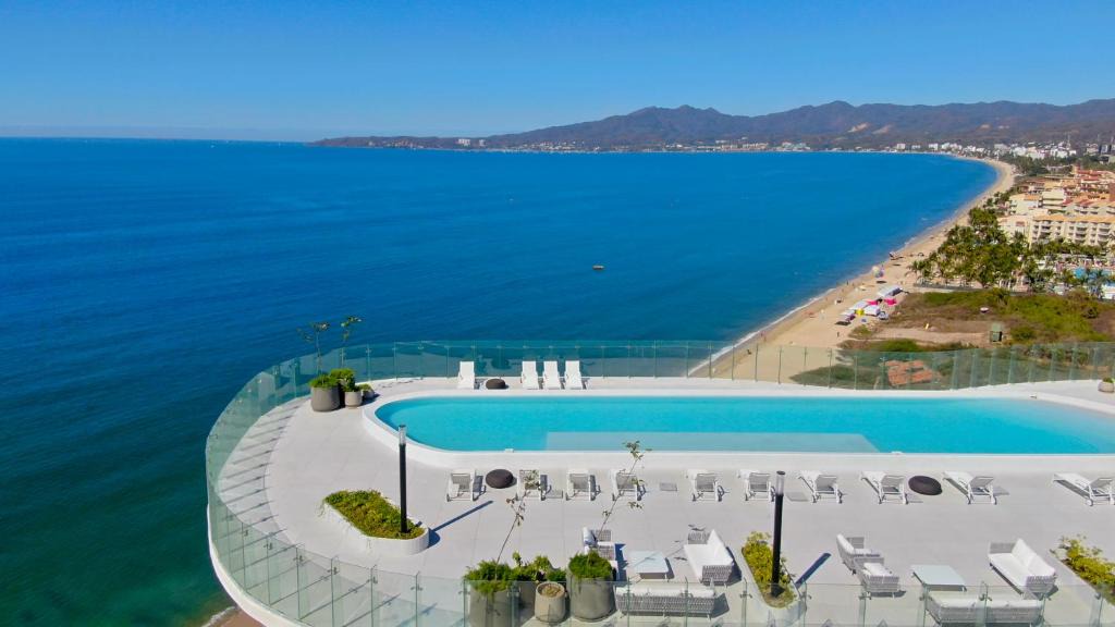 Flamingos Apartment | Marítima Playa Beach front Condo with great views