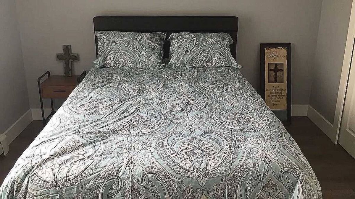 Marlette Apartment | Marlette-Ayre Village Commons