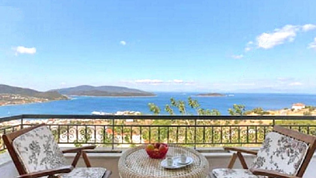 Marmari House | Marmari View - an independent two storey house