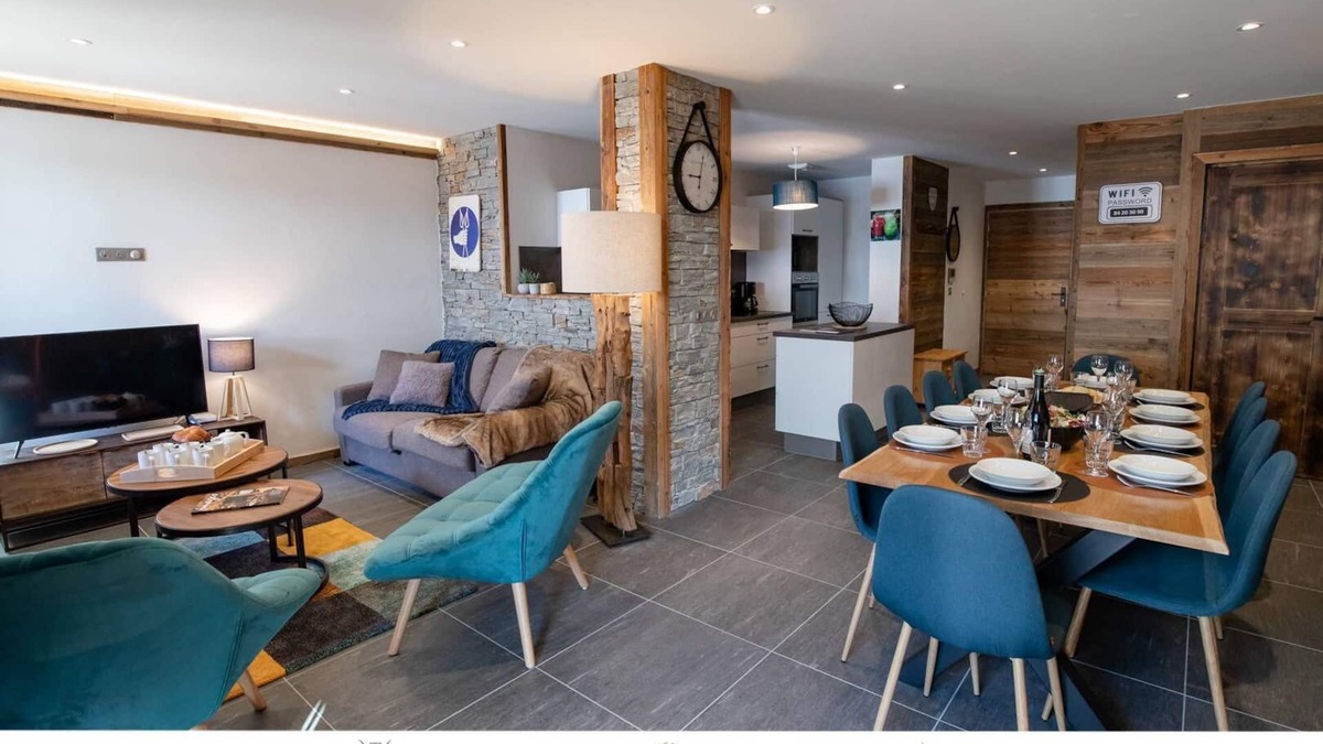 Bonneval-sur-Arc Apartment | Marmotte 3 - South facing apartment up to 12 guests at the foot of the slopes