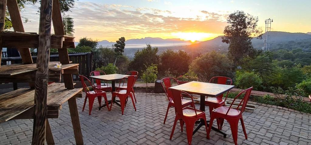 Thabazimbi Cabin | Maroela Guest Lodge