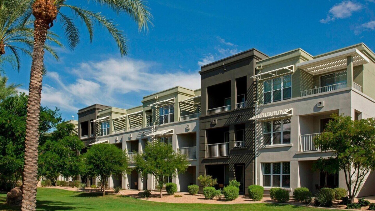 Desert Ridge Condo | Marriott Canyon Villas One Bedroom One room Full Kitchen Sleeps Four