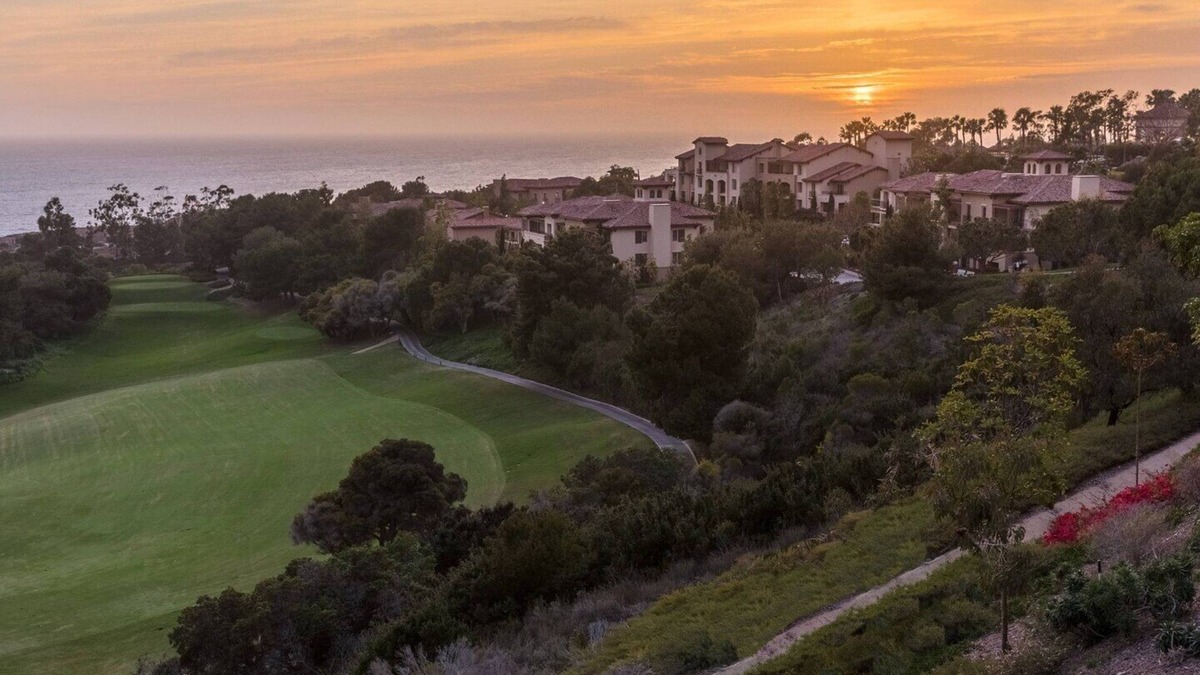 Newport Coast Hotel | Marriott Newport Coast Villas 2 Bedroom 2 Bath