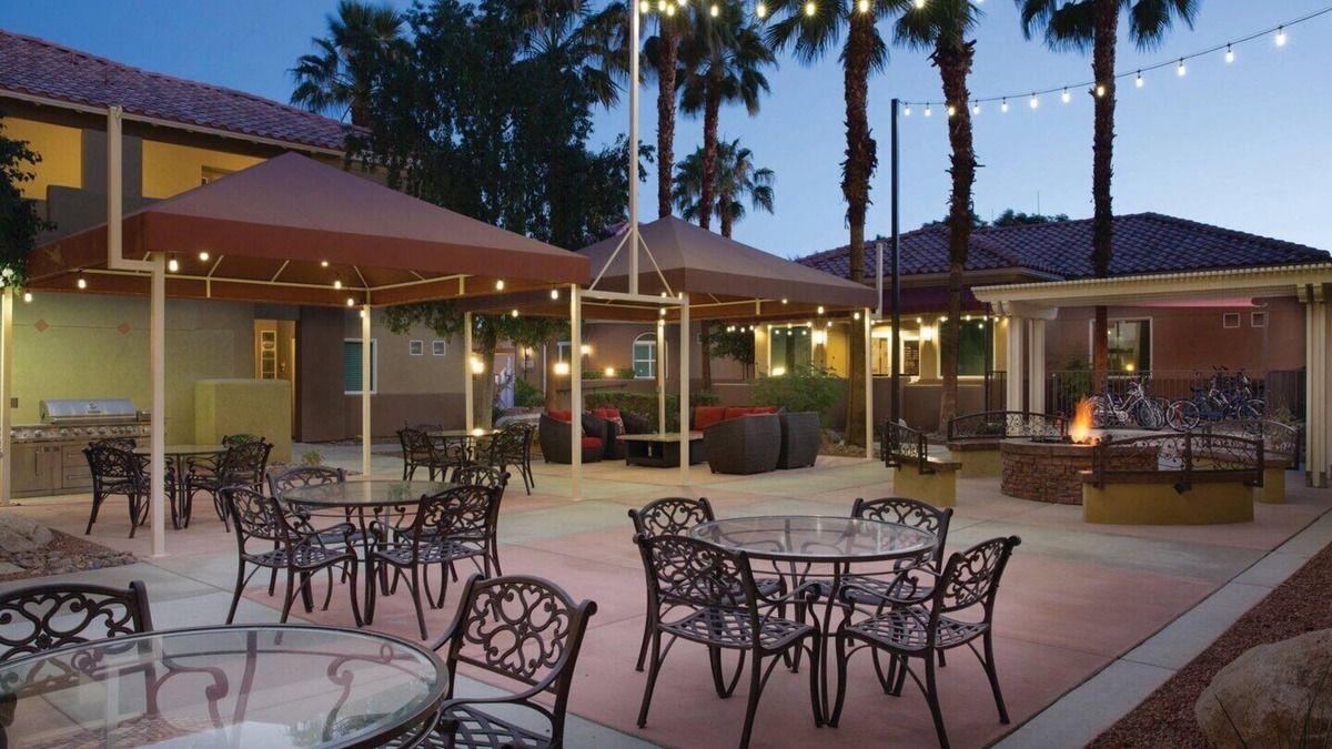 Palm Desert Resort | Marriott's Desert Springs Villas II 2 BA/2 BATH * full resort access*