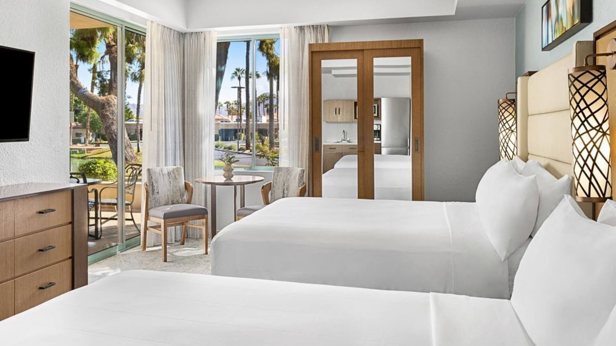 Palm Desert Resort | Marriott's Desert Springs Villas I - STUDIO + Kitchenette + Full Bath SLEEPS 4
