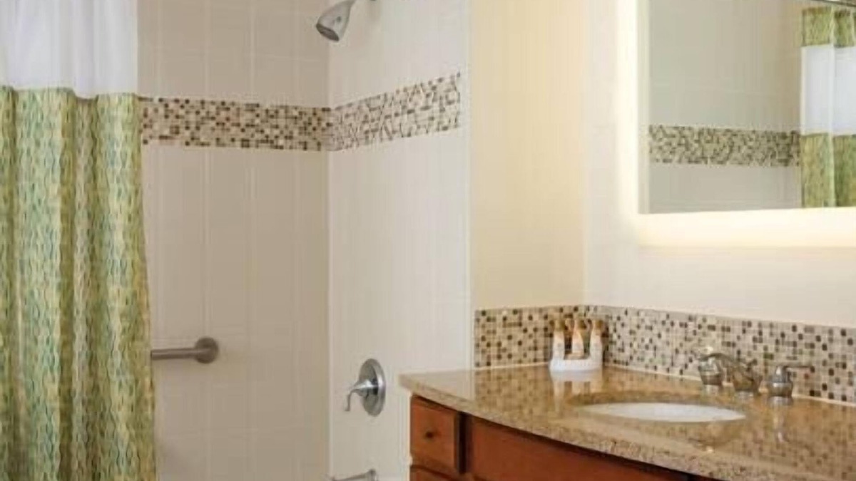 Poipu Hotel | MARRIOTT'S WAIOHAI BEACH CLUB-2BEDROOM SUITE-KOLOA