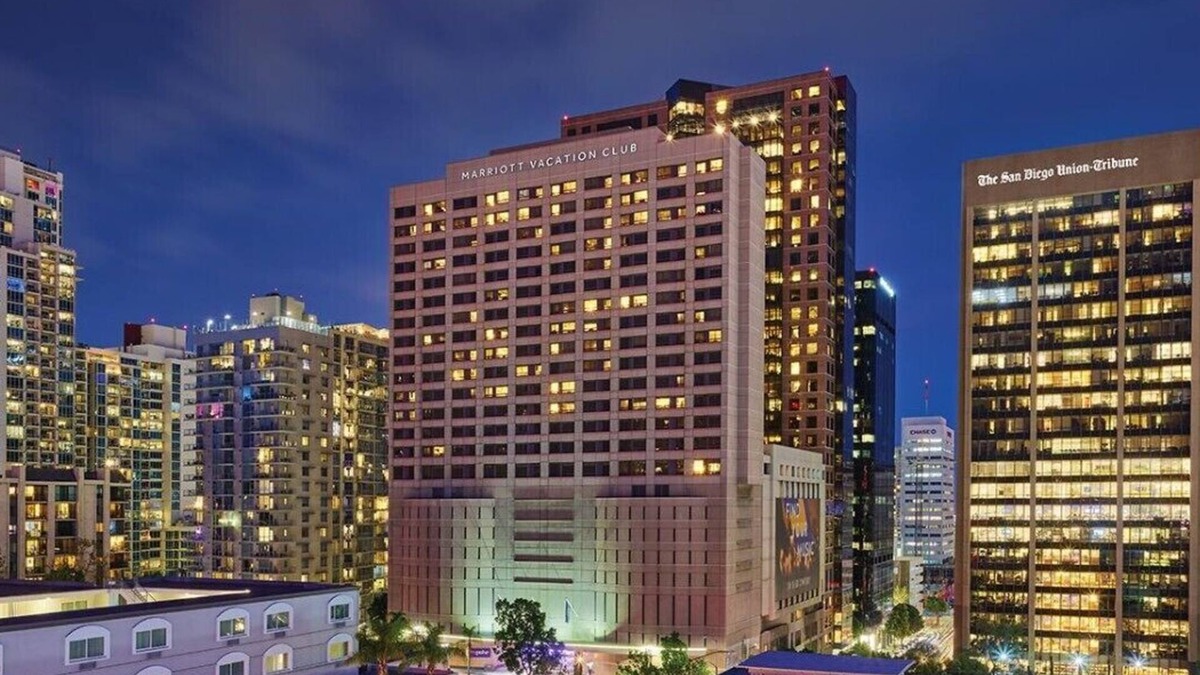 Civic Core Apartment | Marriott Vac Club, 1 BR SUITE, Kitchenette, Sleeps 4, 25min walk to Conv. Ctr.