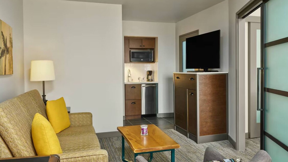 Cortez Hill Apartment | Marriott Vacation Club, San Diego. King bed suite