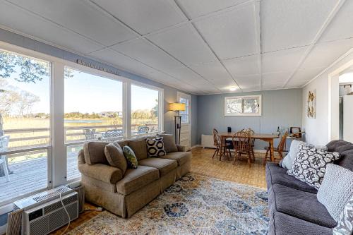 Oak Bluffs House | Marsh Walk