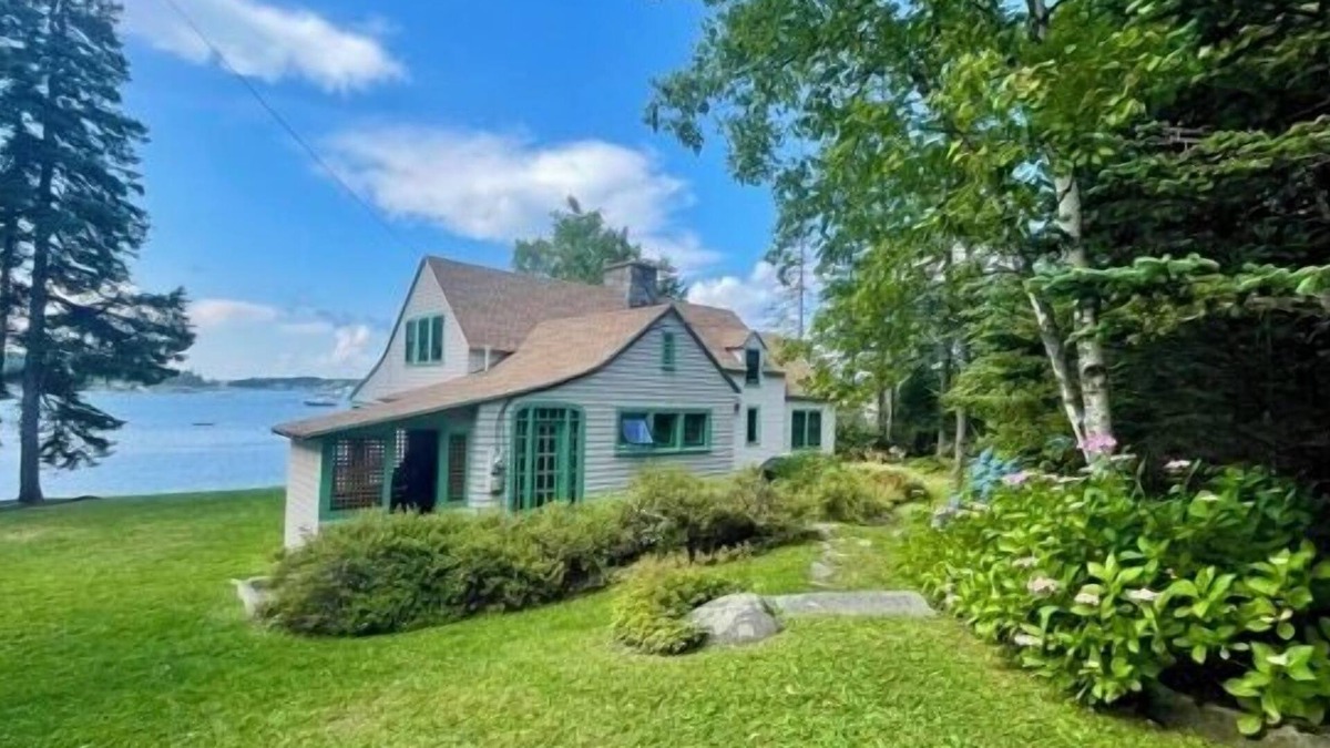 Port Clyde House | Marshall Point Cottage, classic 5-bedroom Maine cottage with harbor views