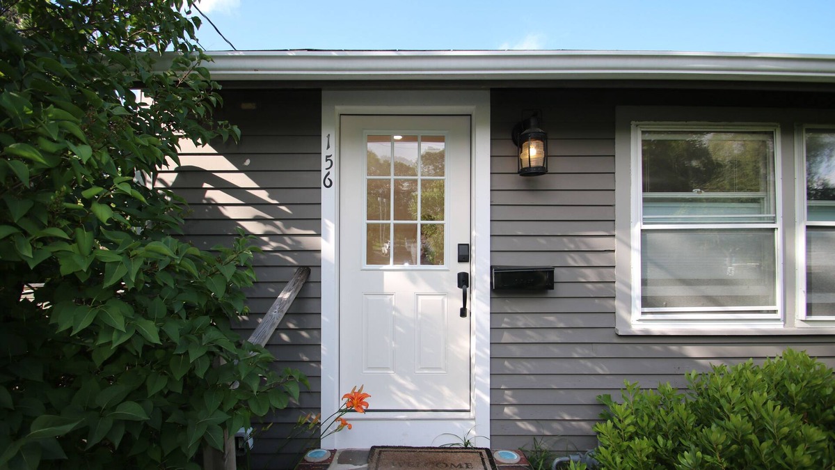 Humarock House | Marshfield 2 Bed, 1 Bath, walking distance to beach