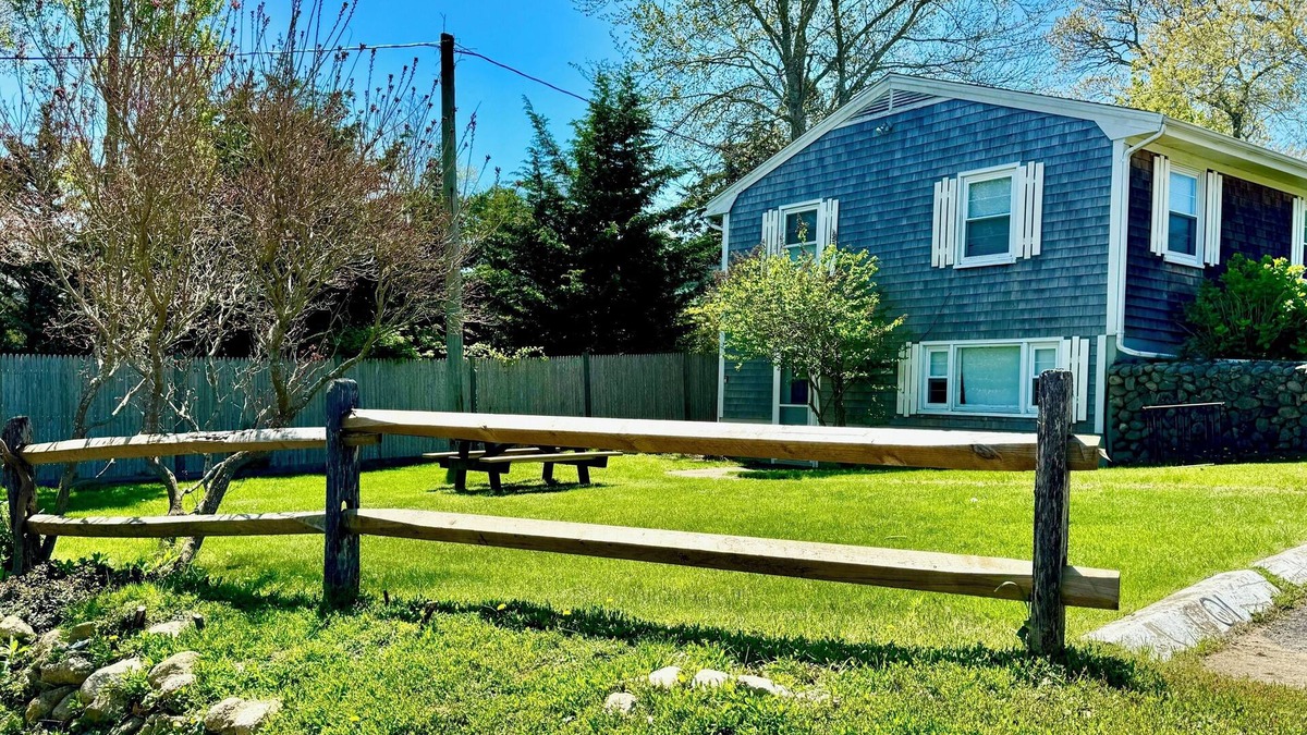 Vineyard Haven Apartment | Martha’s Vineyard Condo w/Pool minutes from Ferry