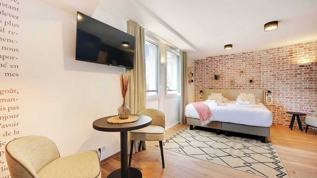 Vanves Apartment | Martin Apartment #23- Rooftop & Air Conditioning