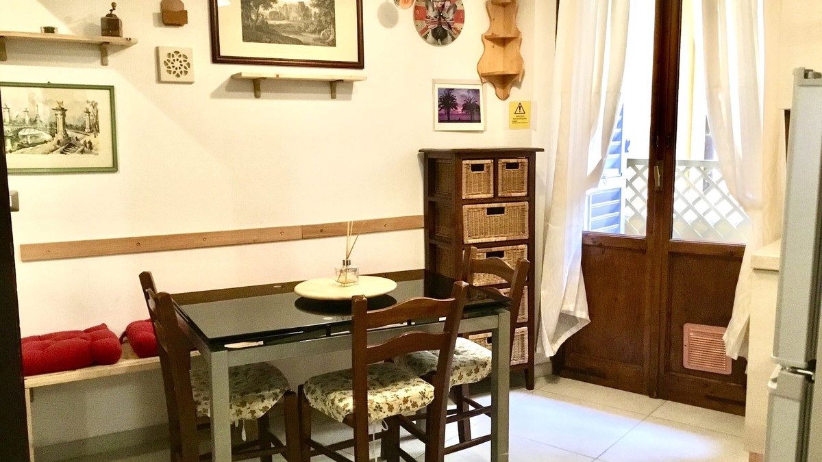 Sant' Ambrogio Apartment | Martiri del Popolo 28