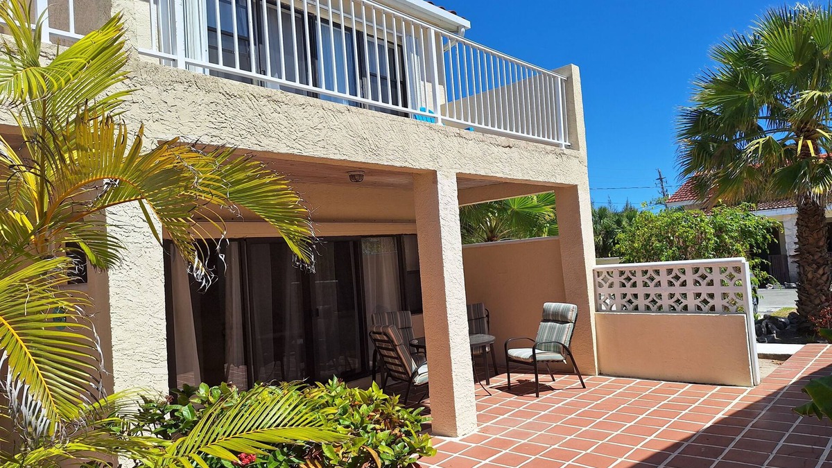 Bahamas Terrace Condo | Marvelous 2-bedroom condo in Freeport with WiFi