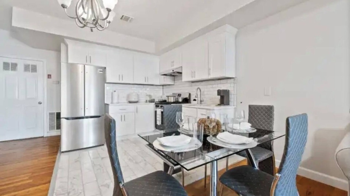 Weehawken Apartment | Marvelous 2-bedroom apartment with AC in Weehawken Township