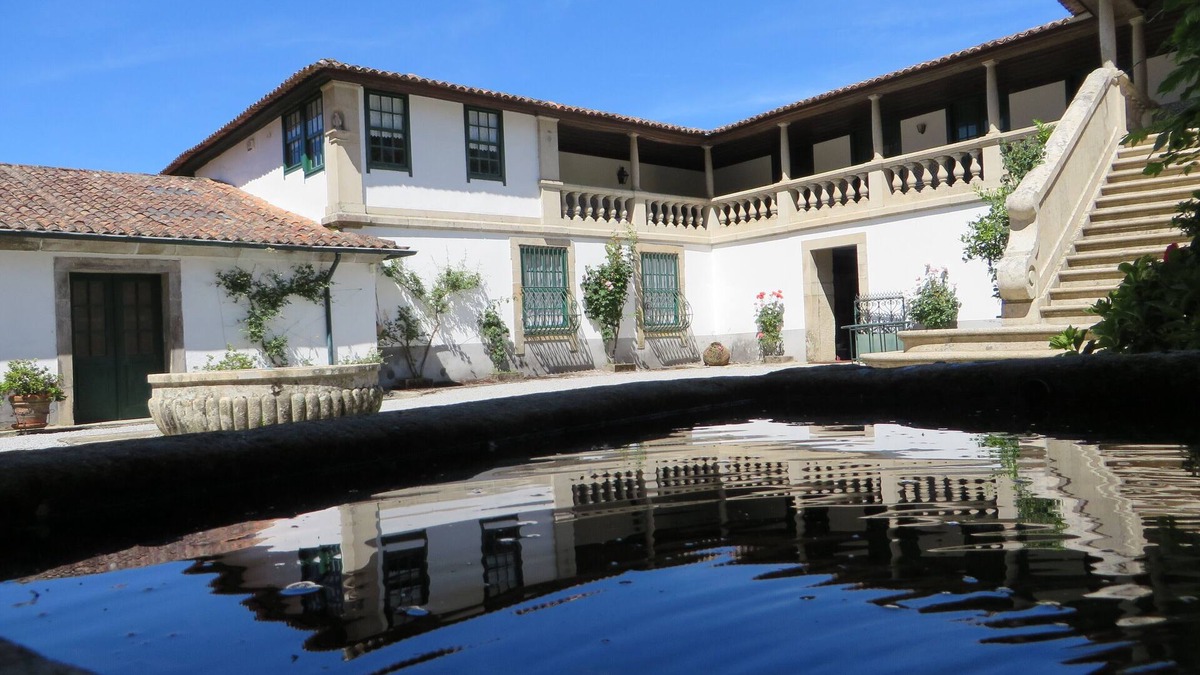 Cabeceiras de Basto Villa | Marvelous 8 bedroom manor house with private pool (up to 12 rooms)