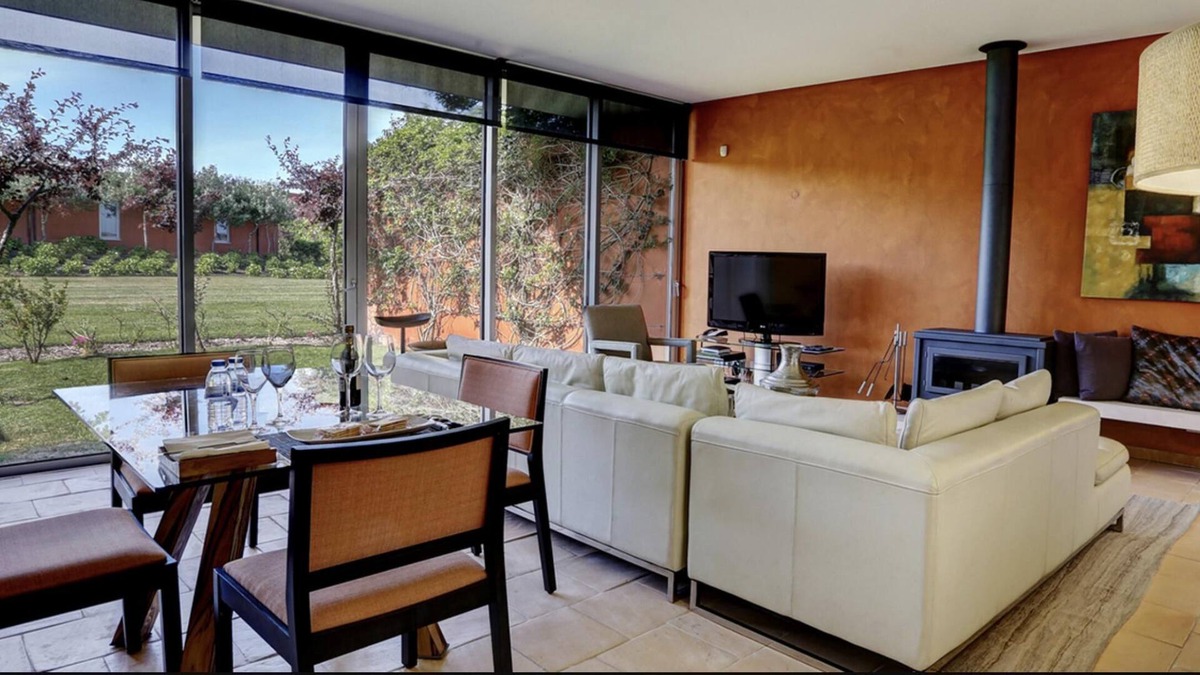 Vau Villa | Marvelous One Bedroom Villa in Bom Sucesso Resort