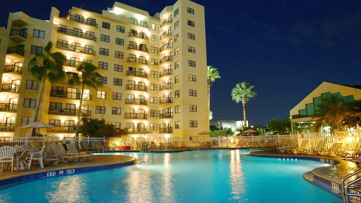 Southwest Orlando Villa | Marvelous Resort Condo w/ Heated Pool and a View!