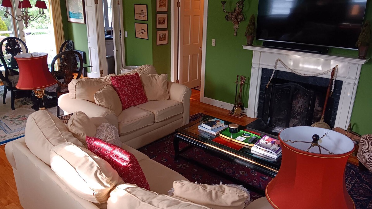 Manchester-by-the-Sea Apartment | Marvelous 3 bedroom near historical Salem, Ma