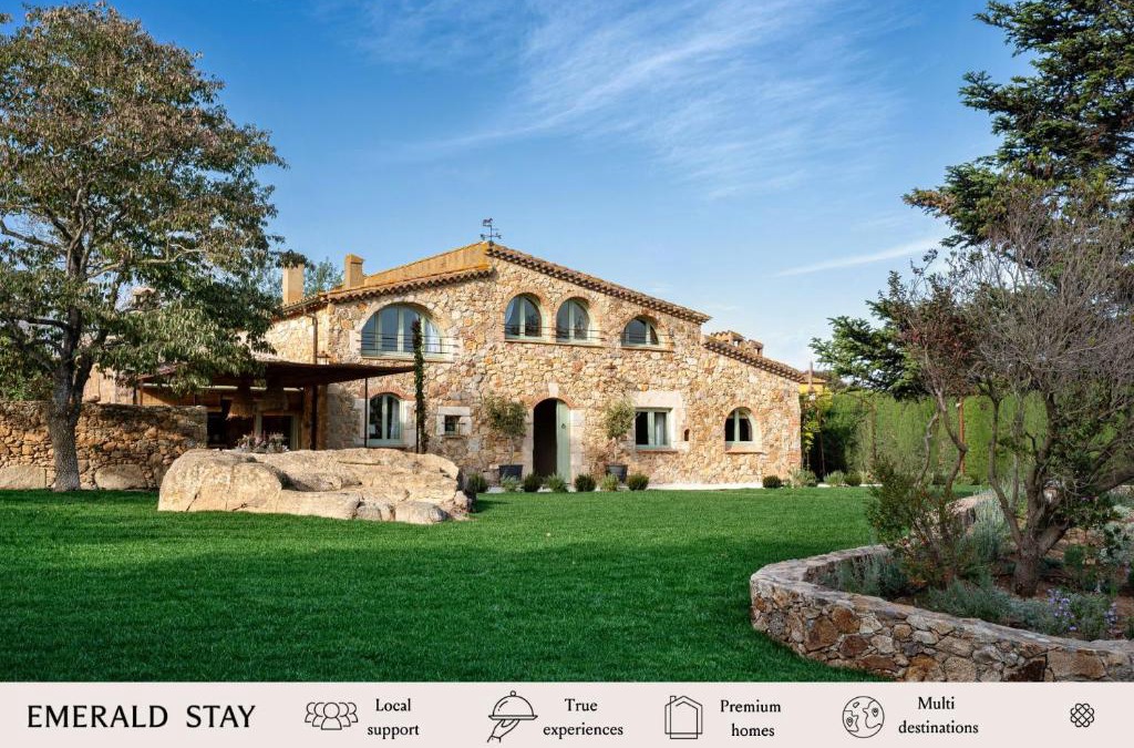 Mont-Ras Villa | Mas del Suro Costa Brava - BY EMERALD STAY