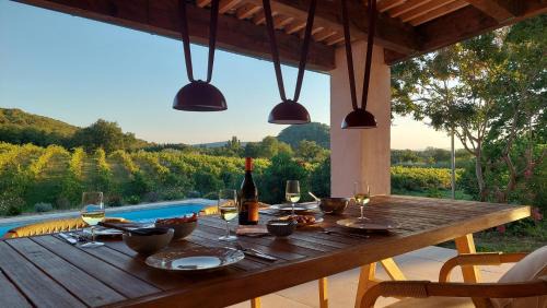 Clansayes Bed & Breakfast | Mas des Mûriers