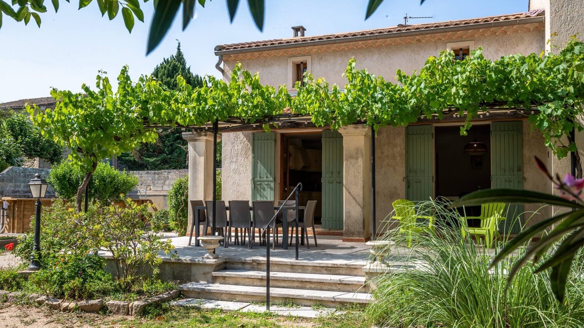 Graveson House | Mas Lou Pitchoun: Exceptional Villa between the Alpilles and Avignon