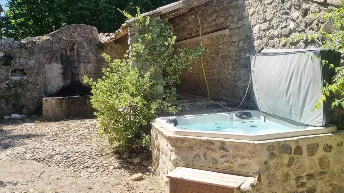 Sisteron Other | Mas Provençal Pour 13 Pers Avec son Jacuzzi et son Parc de 5000m2 à Sisteron 04