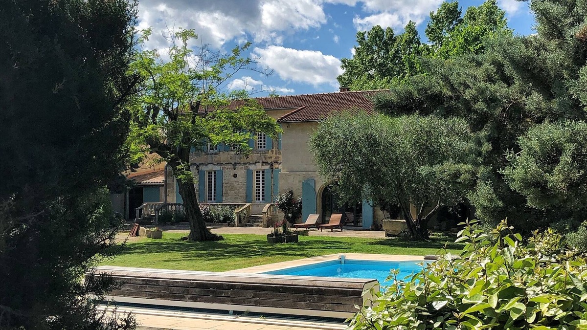 Tarascon House | Mas Provençal in the heart of Provence