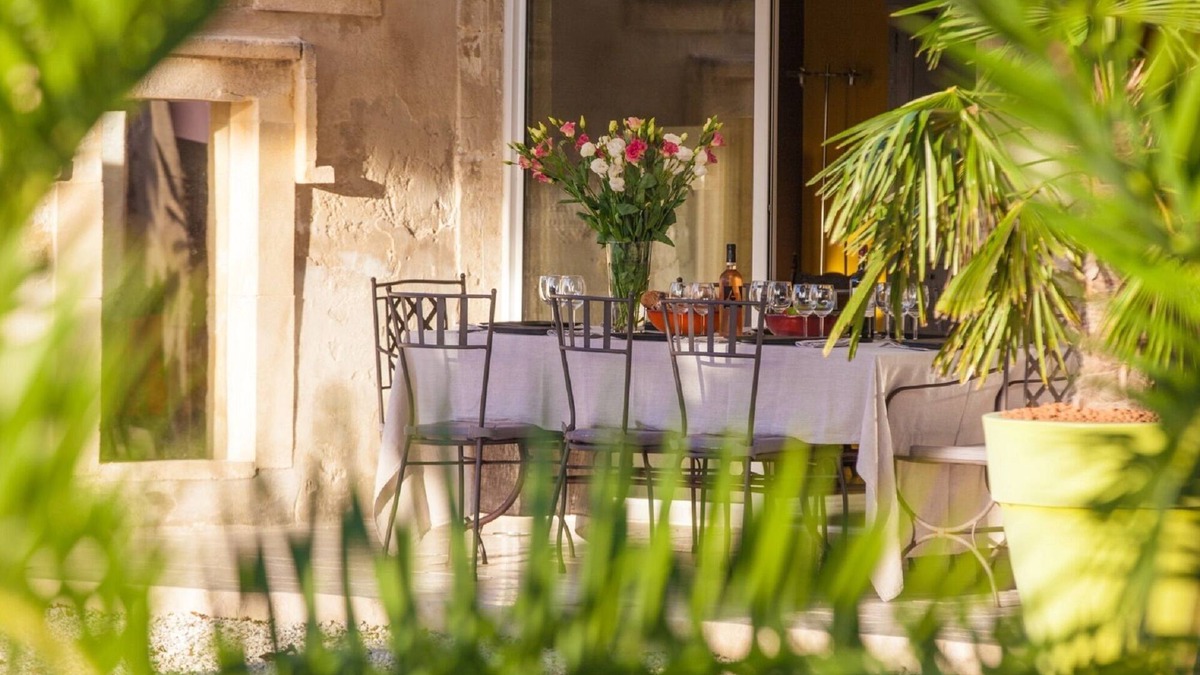 St.-Remy-de-Provence House | Mas St Rémy de Provence, swimming pool, private cinema, pétanque pitch, table football