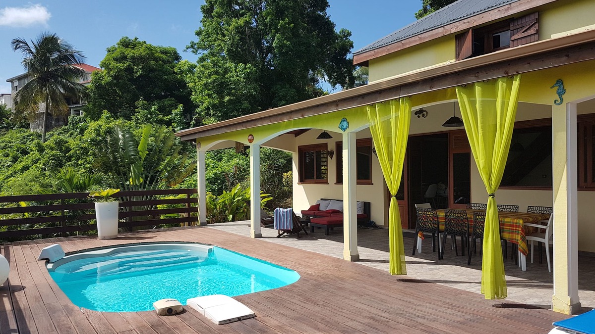 Le Gosier Villa | Mascotte Villa with pool and games room on the heights of Gosier