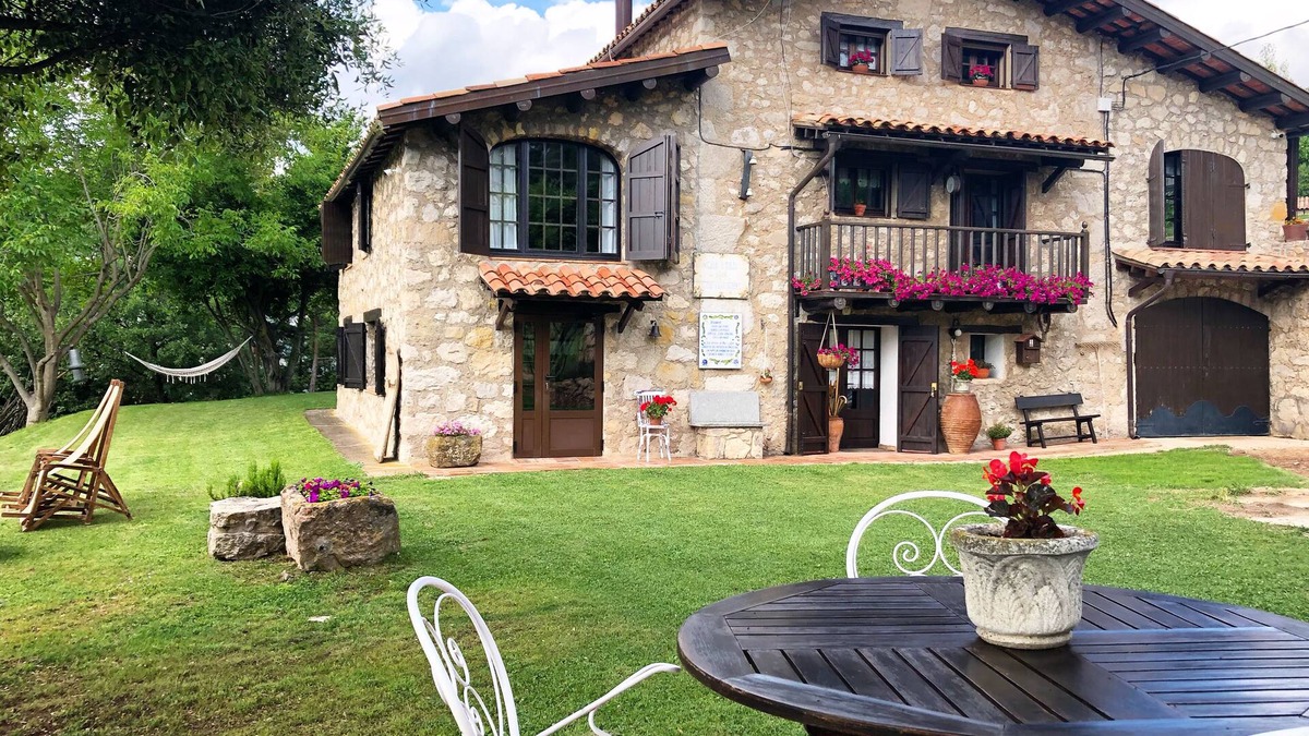 Vallcebre Apartment | Masia Cap del Roc With Gorgeous Mountain View