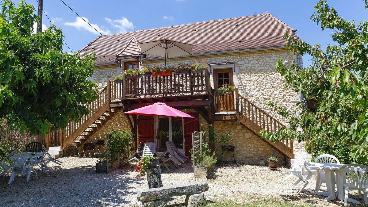 Thenon Cottage | MASKALI, Gite le Marin, heated swimming pool open view
