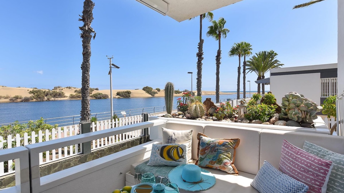 Meloneras Apartment | Maspalomas Charca AB by VillaGranCanaria