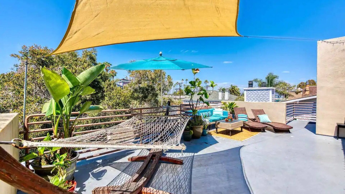 South Mission Beach House | Massive Oceanview 6BR Penthouse + Rooftop Decks