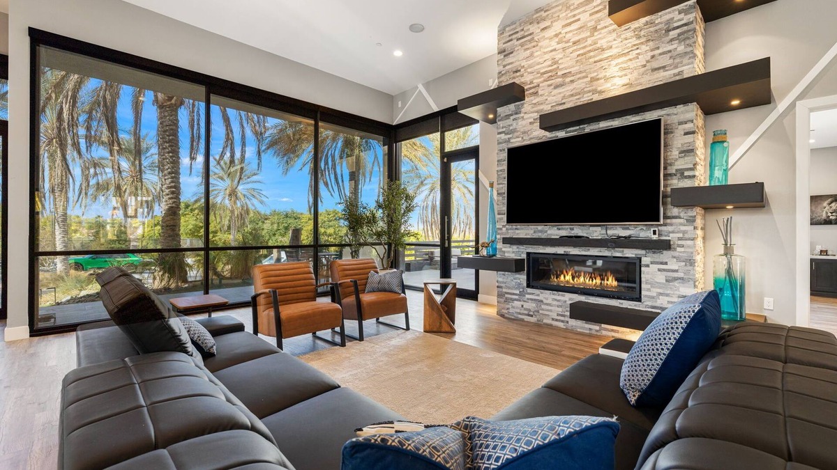 Indio House | Massive Private 9-bedroom 28 bed + all the amenities Estate
