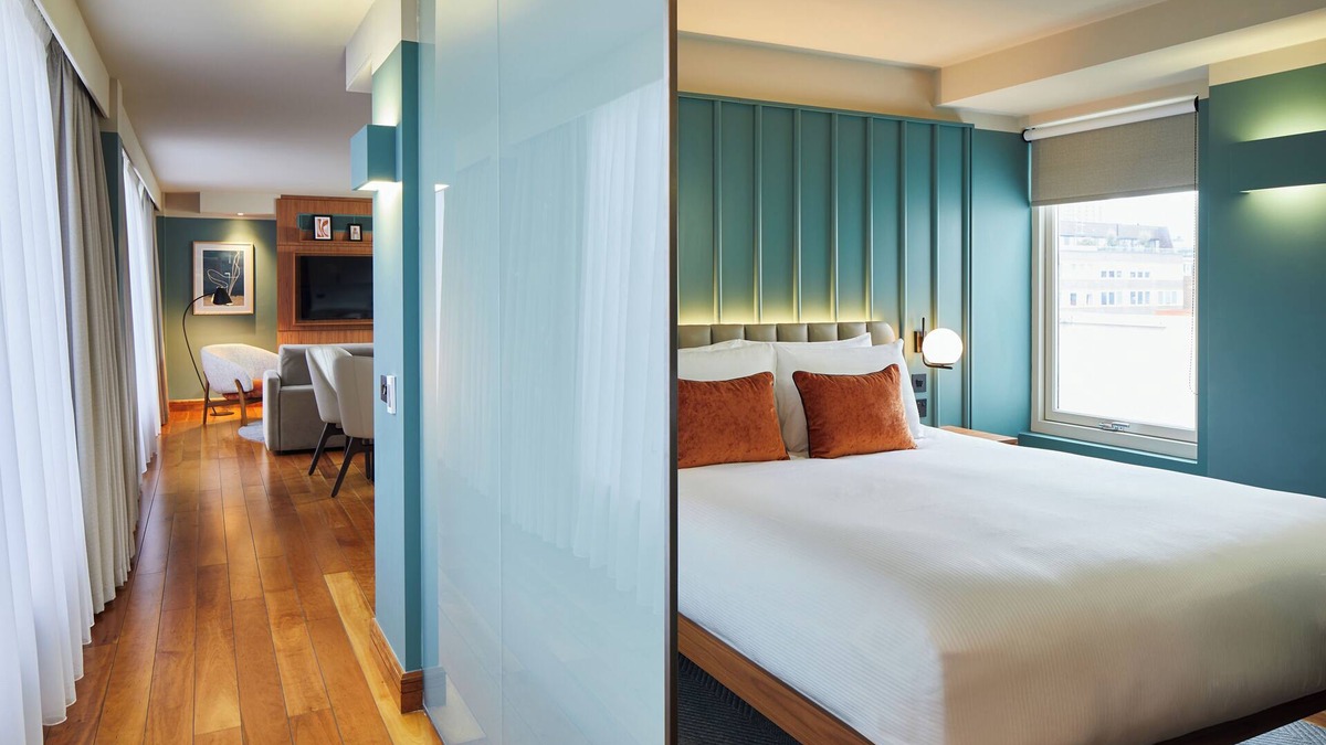 Farringdon Apartment | master Farringdon