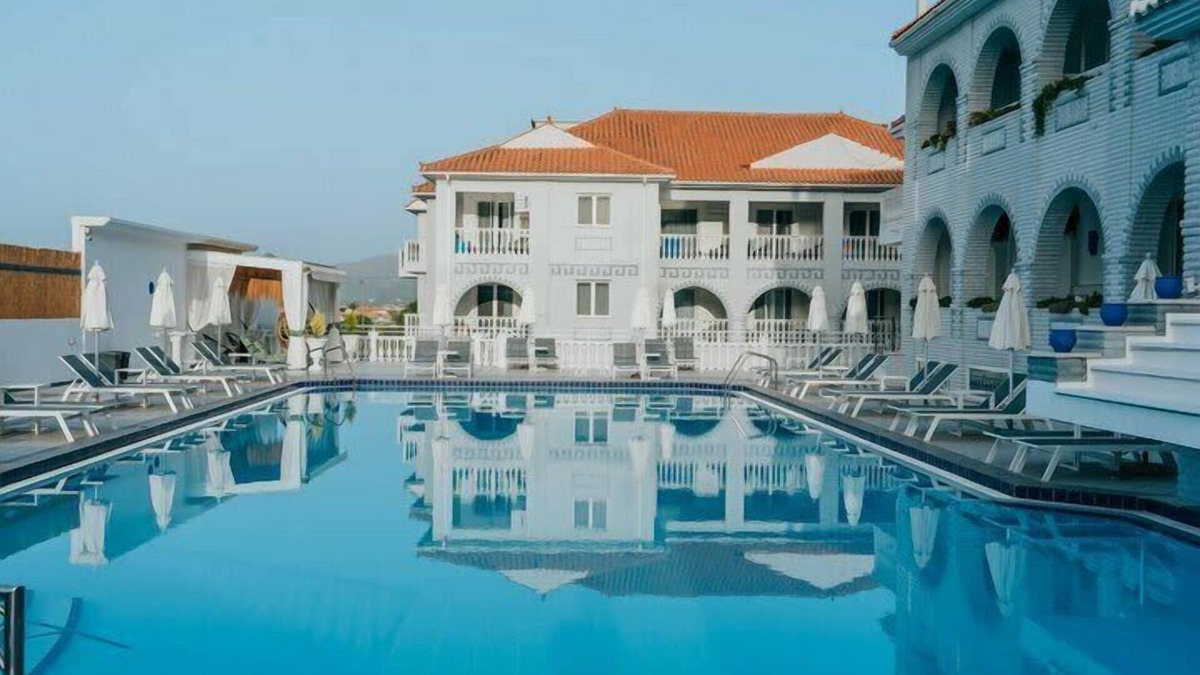 Kalamaki Apartment | Master Suite Private Pool Romantic Garden Retreat