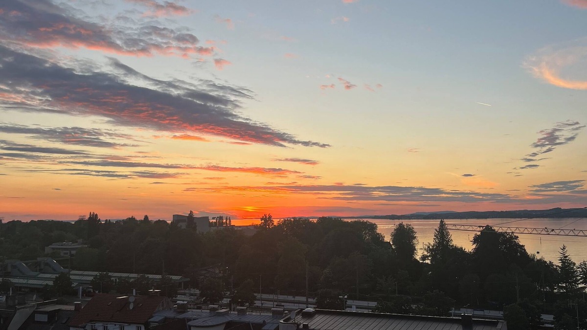 Bregenz Apartment | Master Suite with Balcony and ultimate vue