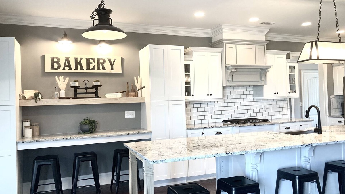 Evans House | Masters Rental - Beautiful, spacious home in a quiet neighborhood