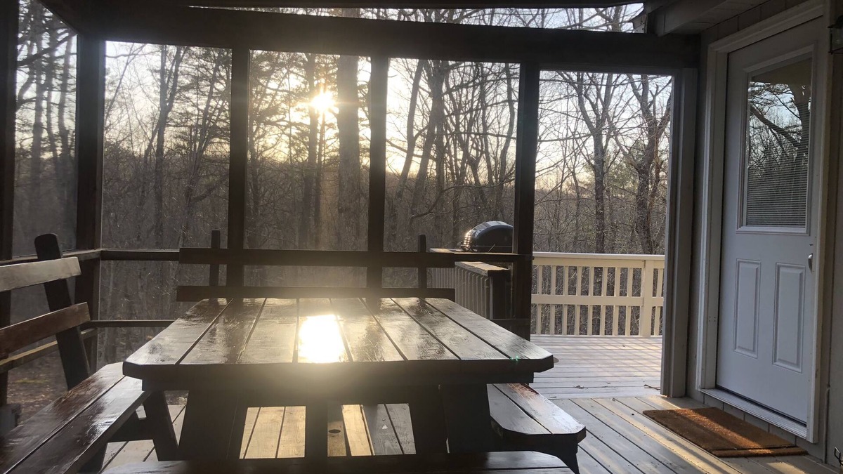 Rowland House | Masthope-Cozy Home-TONS OF AMENITIES-DOG FRIENDLY
