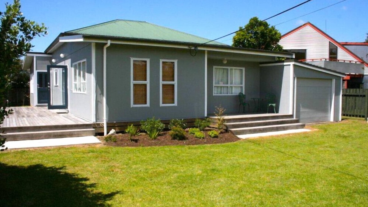 Matapouri Cottage | Matapouri Cottage - Matapouri Holiday Home