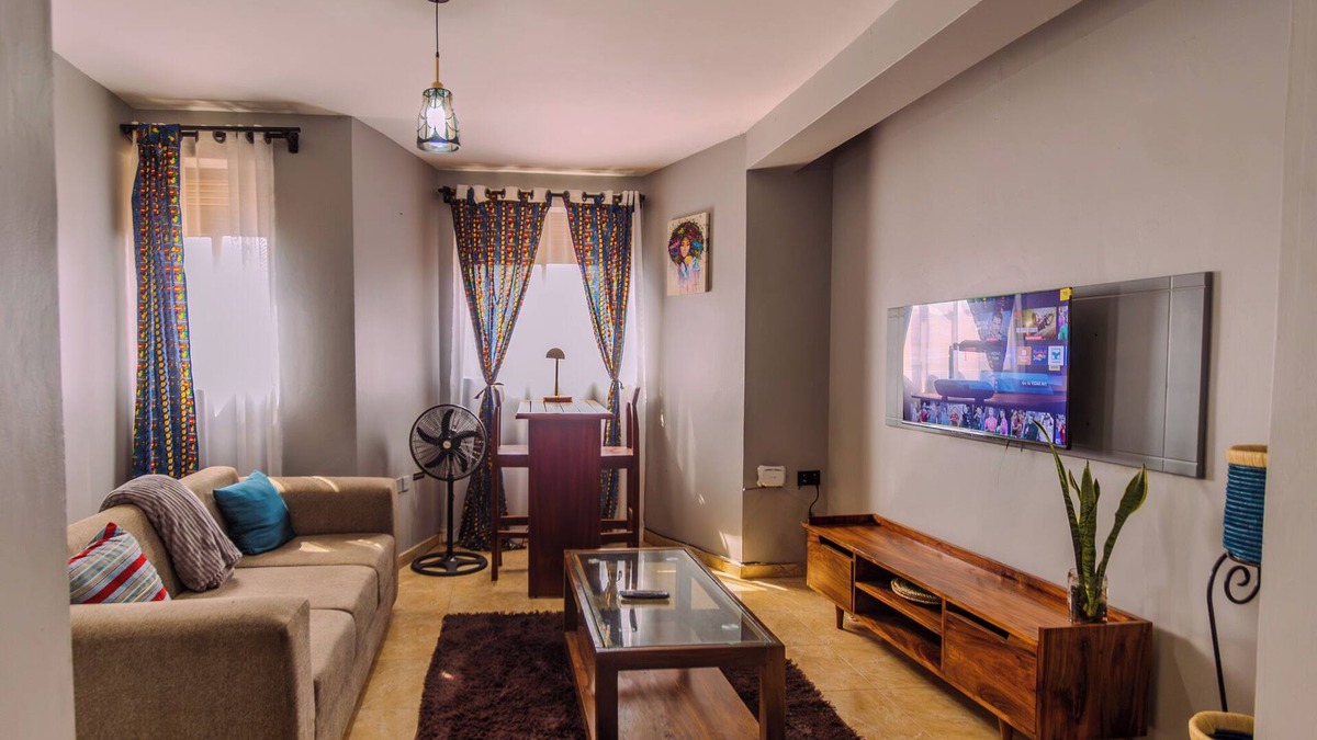 Kampala House | Matinza Homes, Makerere - 10min Drive to KLA City Wi-Fi Included