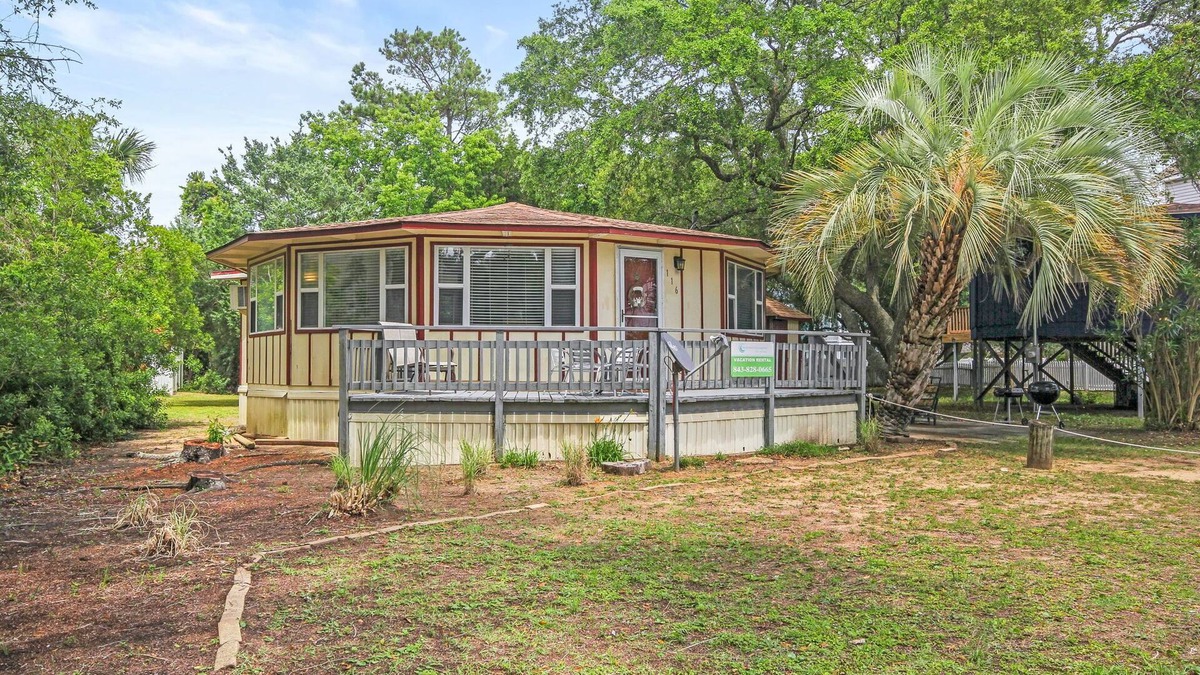 Surfside Beach Cottage | Matry's: A Charming Beach Cottage | Short Walk to the Beach