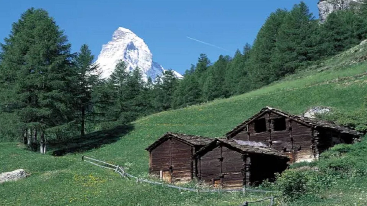 Zermatt Apartment | MATTERHORN SKI PARADISE 500M FROM THE CENTRE OF ZERMATT