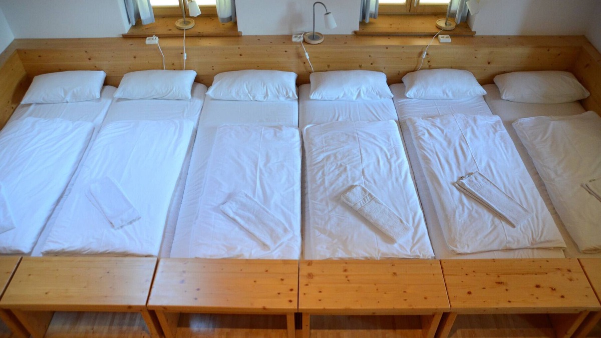 Seeshaupt Apartment | Mattress Dormitory 'Yellow' with Shared Terrace & Garden, WITHOUT Kitchen